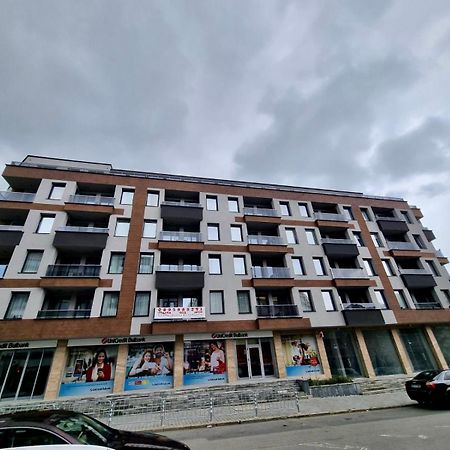 Best Family Apartments & Private Parking Sofya Dış mekan fotoğraf