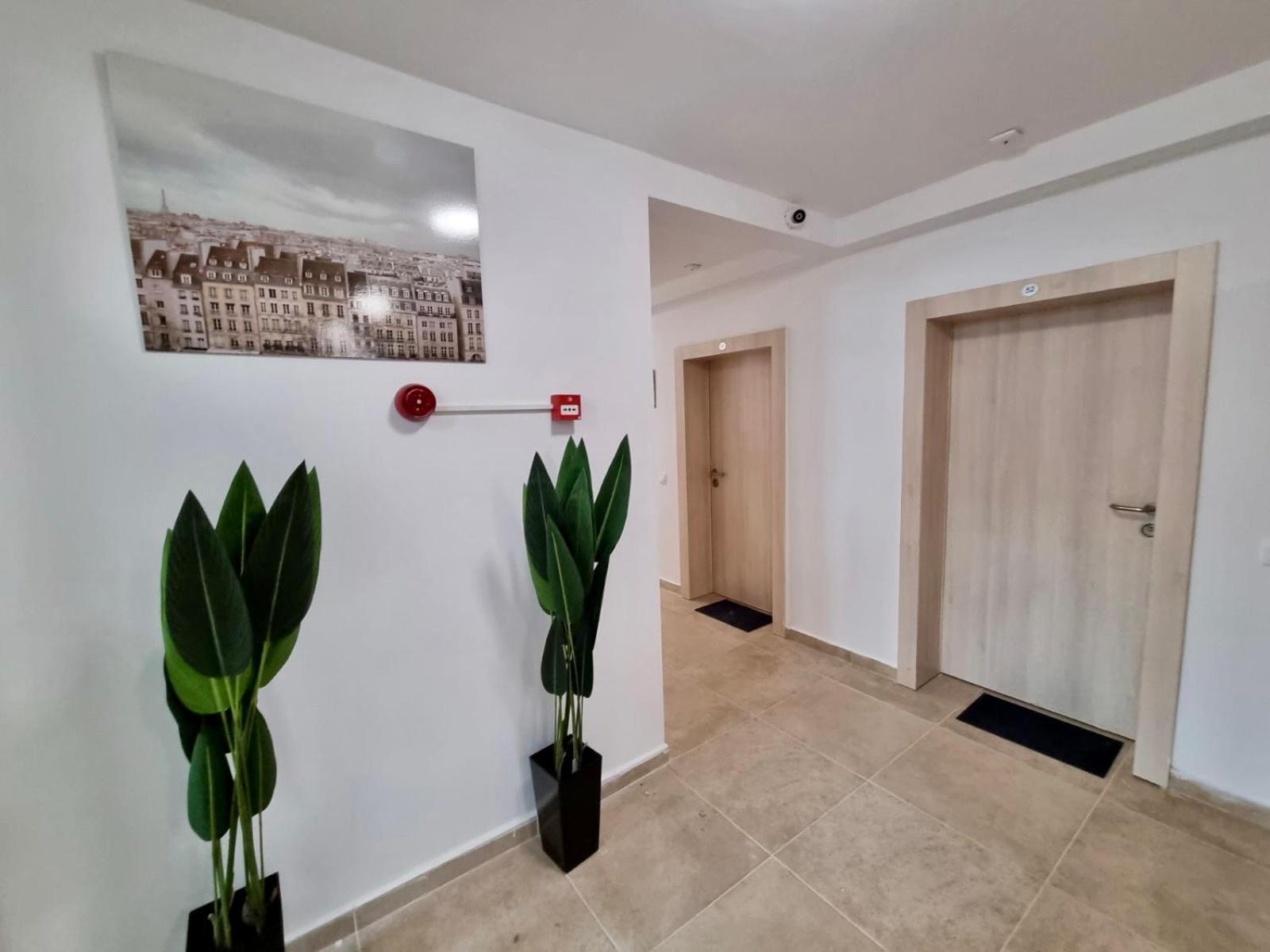 Best Family Apartments & Private Parking Sofya Dış mekan fotoğraf