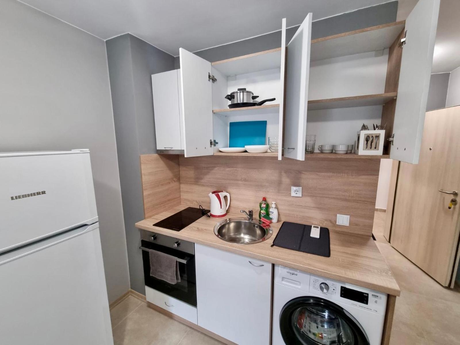 Best Family Apartments & Private Parking Sofya Dış mekan fotoğraf